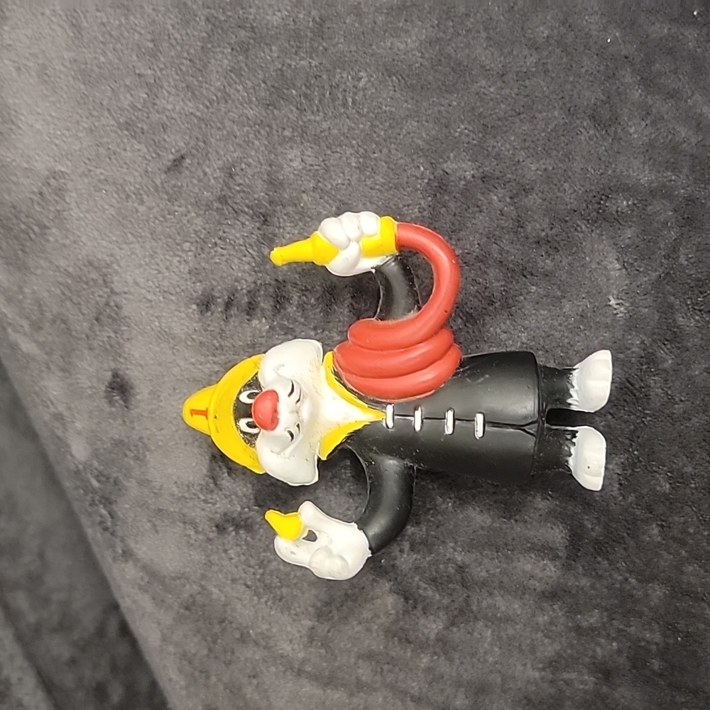 Sylvester The Cat Fireman PVC Figure 1989 Arbys Warner Bros Looney Tunes Vintage